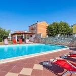 Appartement Marina 3 With Shared Pool