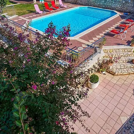 Apartman Marina 3 With Shared Pool *