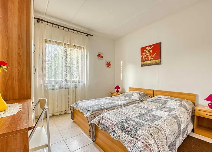 Marina 3 With Shared Pool Apartamento *