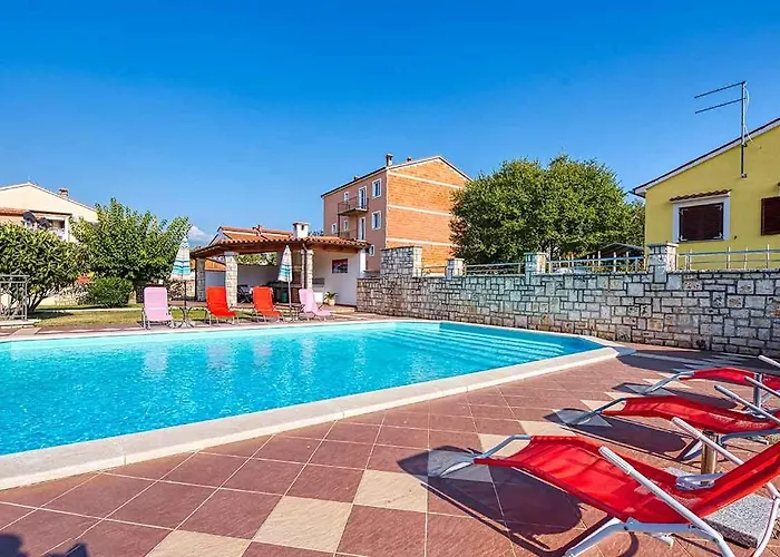 Apartamento Marina 3 With Shared Pool