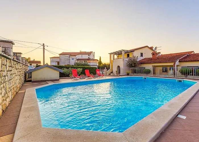 Marina 3 With Shared Pool Apartamento